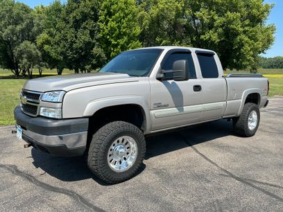 Used 2006 Chevrolet Silverado 2500 LT w/ Heavy-Duty Power Package