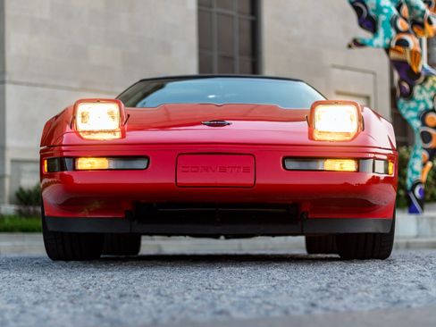 Used 1995 Chevrolet Corvette Coupe RWD image 1