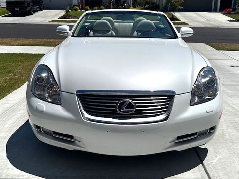 Used 2008 Lexus SC 430 Convertible image 9