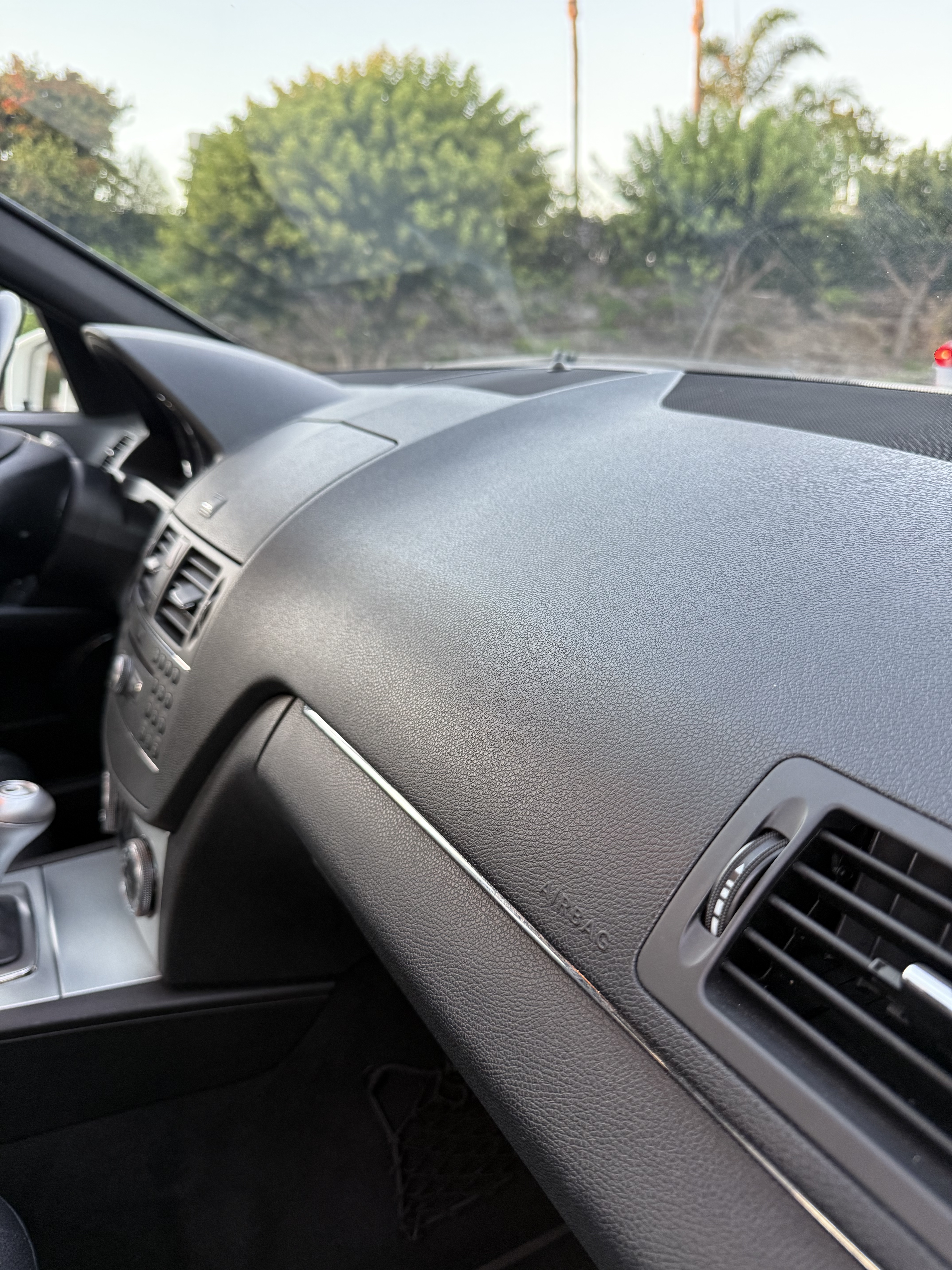 Used 2010 Mercedes-Benz C 300 Sedan image 21