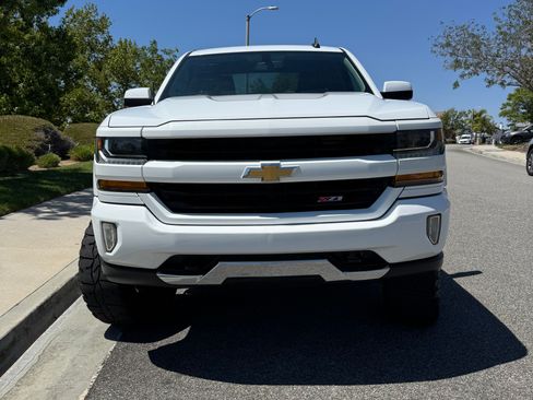 Used 2017 Chevrolet Silverado 1500 LT w/ All Star Edition AWD/4WD image 2