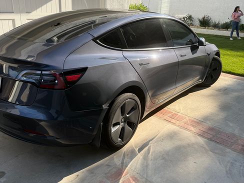 Used 2023 Tesla Model 3 Standard Range image 4