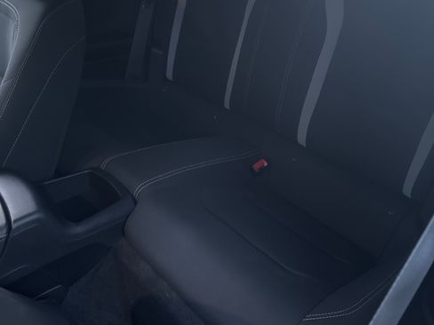 Used 2018 Chevrolet Camaro SS RWD image 15