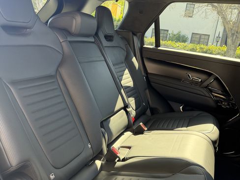 Used 2024 Land Rover Range Rover Sport AWD/4WD image 6