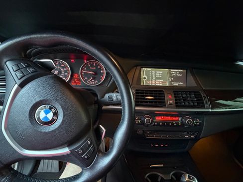 Used 2013 BMW X5 xDrive50i AWD/4WD image 16