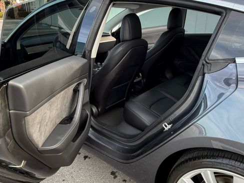 Used 2018 Tesla Model 3 Performance image 14