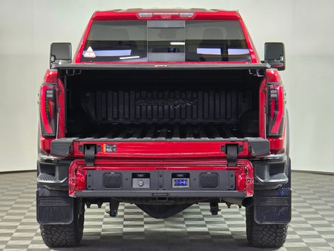 Used 2024 GMC Sierra 2500 AT4X AWD/4WD image 9