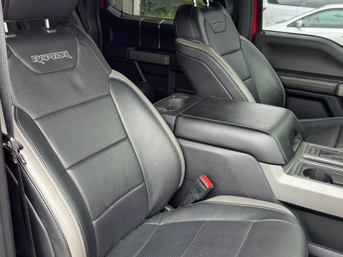 Used 2018 Ford F150 Raptor w/ Equipment Group 802A Luxury image 9