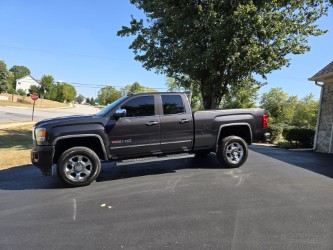 Used 2015 GMC Sierra 2500 SLT w/ All-Terrain HD Package AWD/4WD image 1