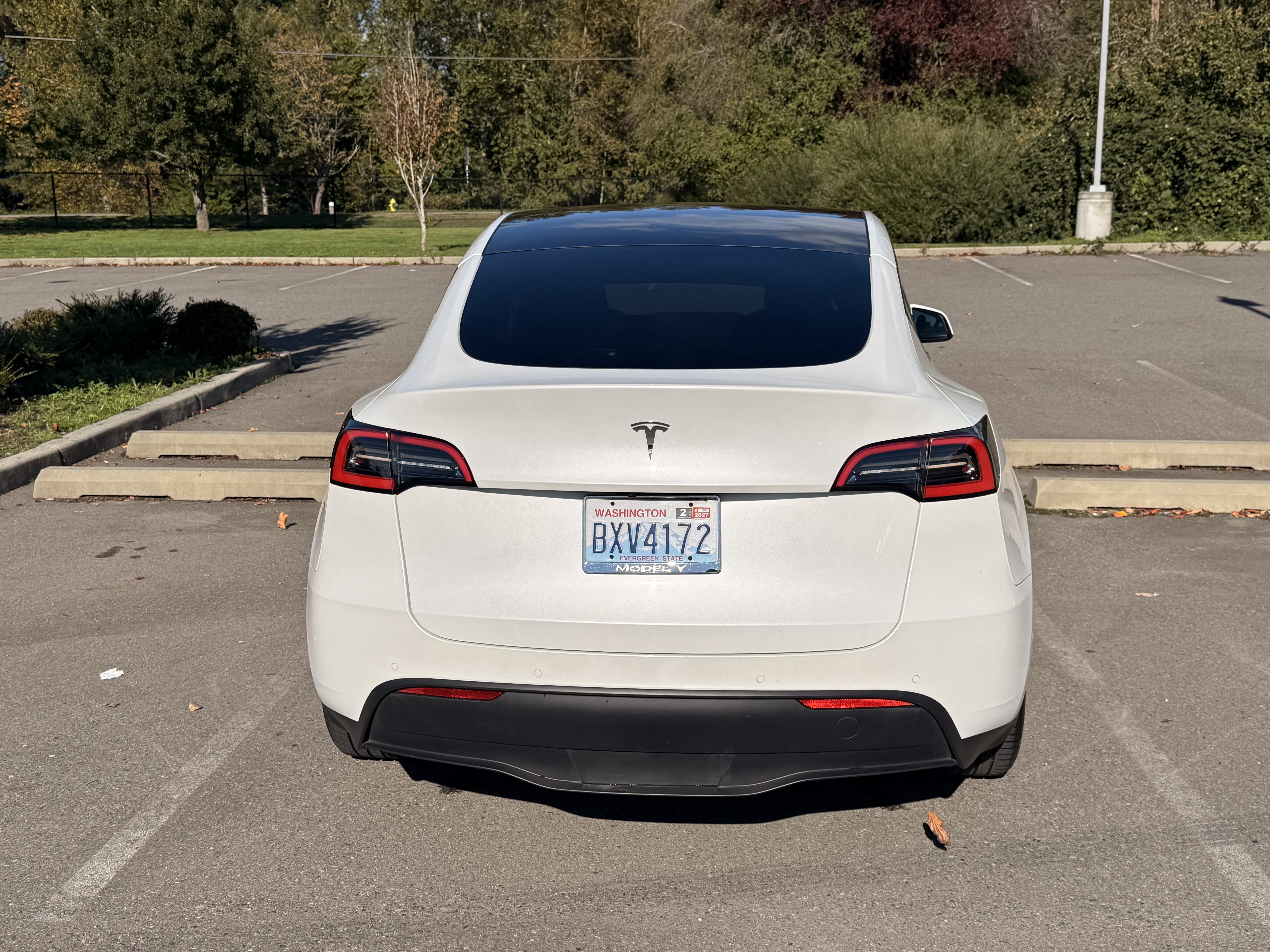 Used 2021 Tesla Model Y 2WD image 8
