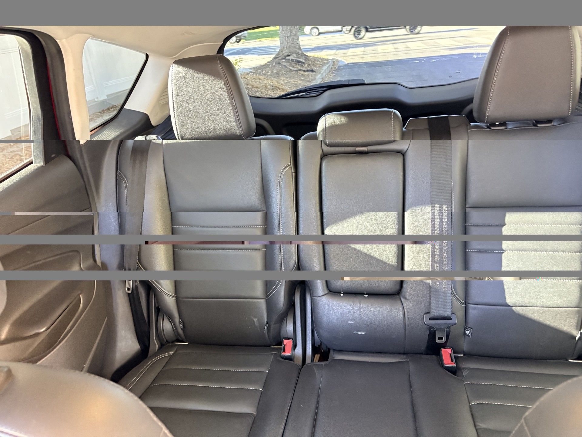 Used 2016 Ford C-MAX Energi SEL w/ Equipment Group 302A FWD image 4