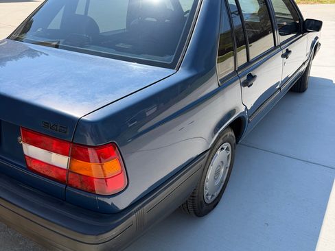 Used 1994 Volvo 940 Sedan 4D image 5