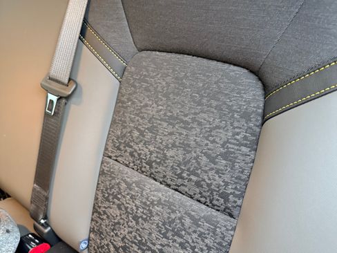 Used 2024 Chevrolet Colorado ZR2 w/ Safety Package image 8