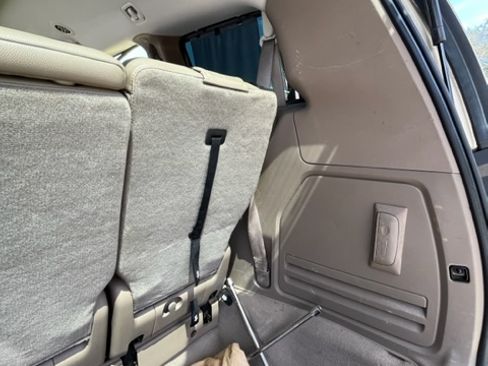 Used 2011 Chrysler Town & Country Touring-L w/ Trailer Tow Group FWD image 31
