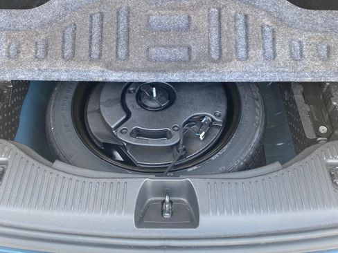 Used 2019 Buick Encore Essence w/ Experience Buick Package FWD image 17