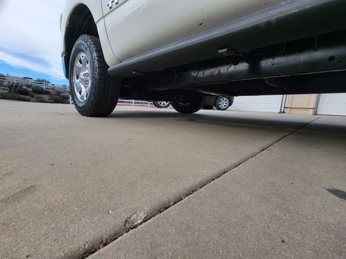 Used 2017 Nissan Titan S image 25