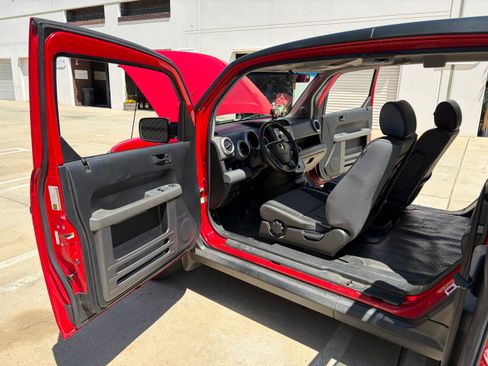 Used 2005 Honda Element EX image 10