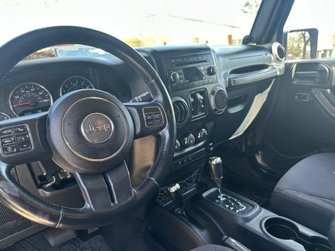 Used 2014 Jeep Wrangler Unlimited Sport w/ Quick Order Package 24S image 9