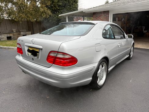 Used 2001 Mercedes-Benz CLK 430 Coupe image 4