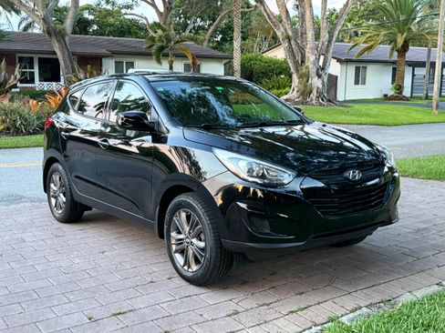 Used 2014 Hyundai Tucson GLS FWD image 11