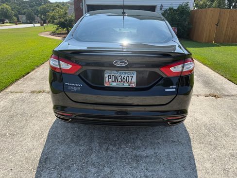 Used 2014 Ford Fusion SE w/ Equipment Group 202A FWD image 5