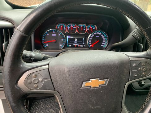 Used 2019 Chevrolet Silverado 2500 LT image 9