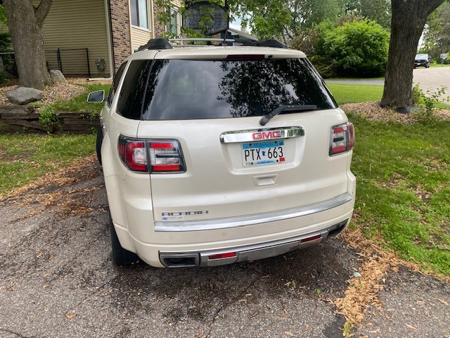 Used 2014 GMC Acadia Denali FWD image 16