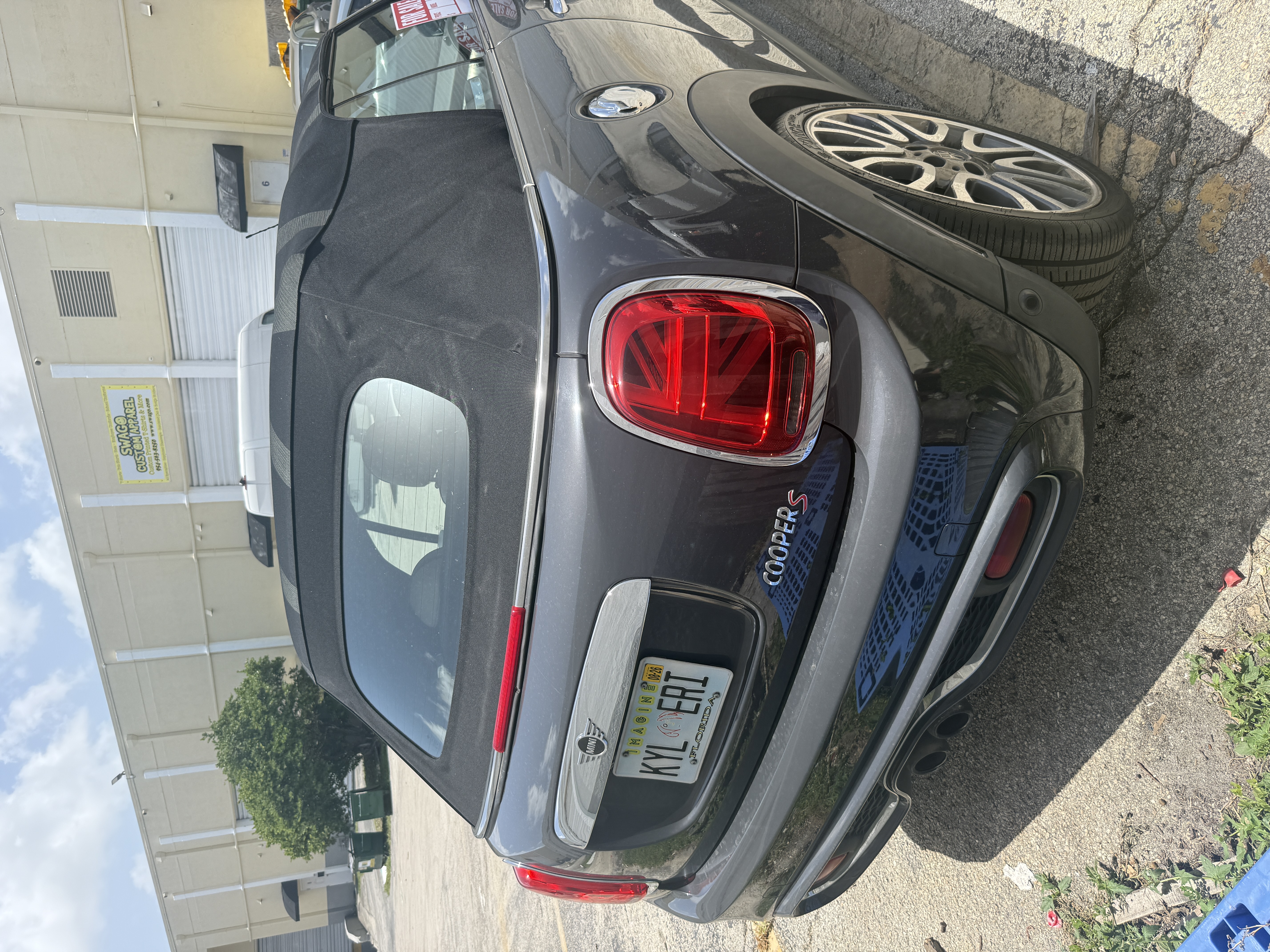 Used 2019 MINI Cooper S FWD image 2