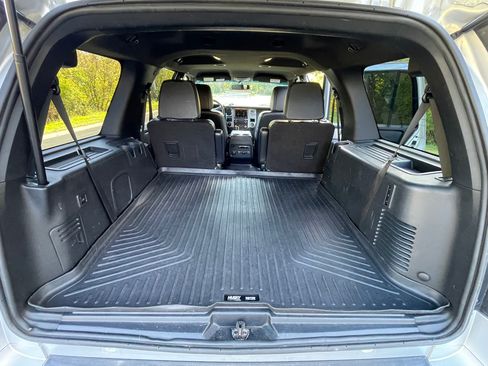 Used 2017 Ford Expedition XLT w/ Equipment Group 202A image 4