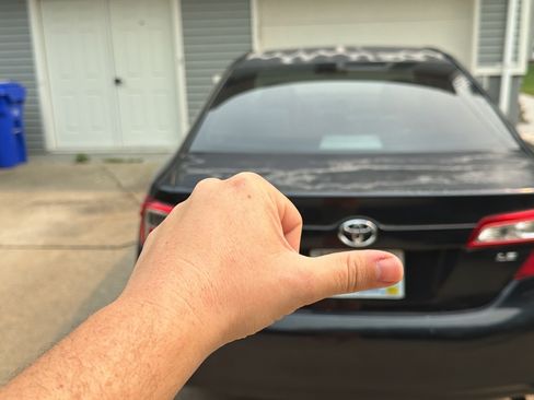 Used 2012 Toyota Camry LE FWD image 4