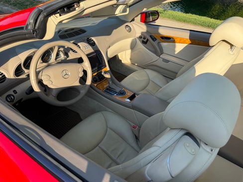 Used 2005 Mercedes-Benz SL 500 image 11