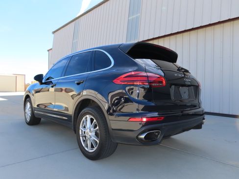 Used 2015 Porsche Cayenne Diesel w/ Premium Package image 5