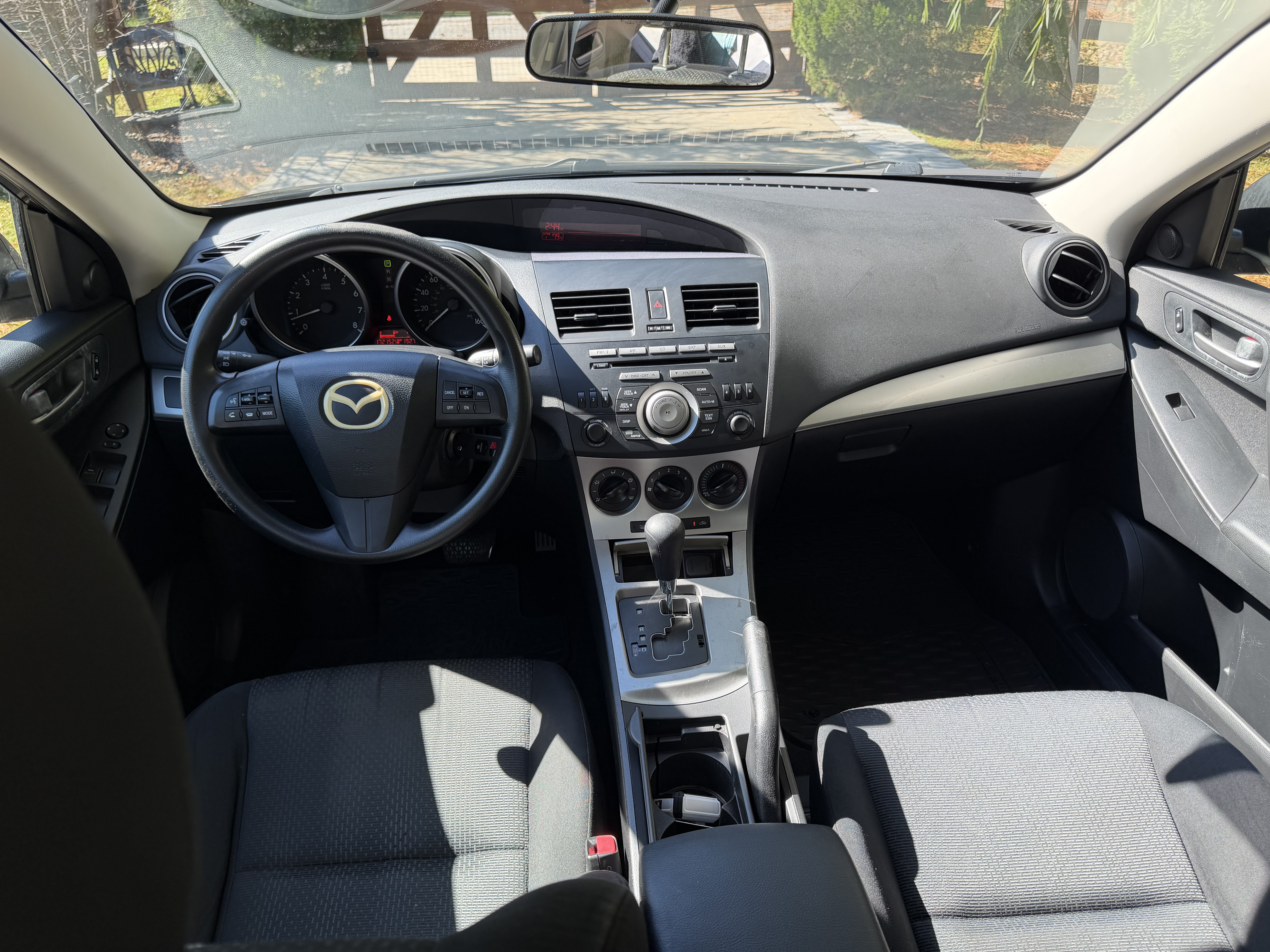 Used 2010 MAZDA MAZDA3 i Touring FWD image 21