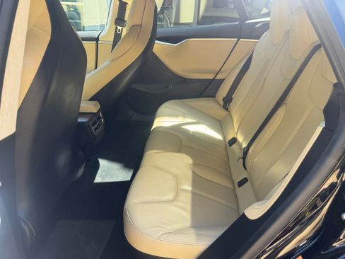 Used 2017 Tesla Model S 75 RWD image 12