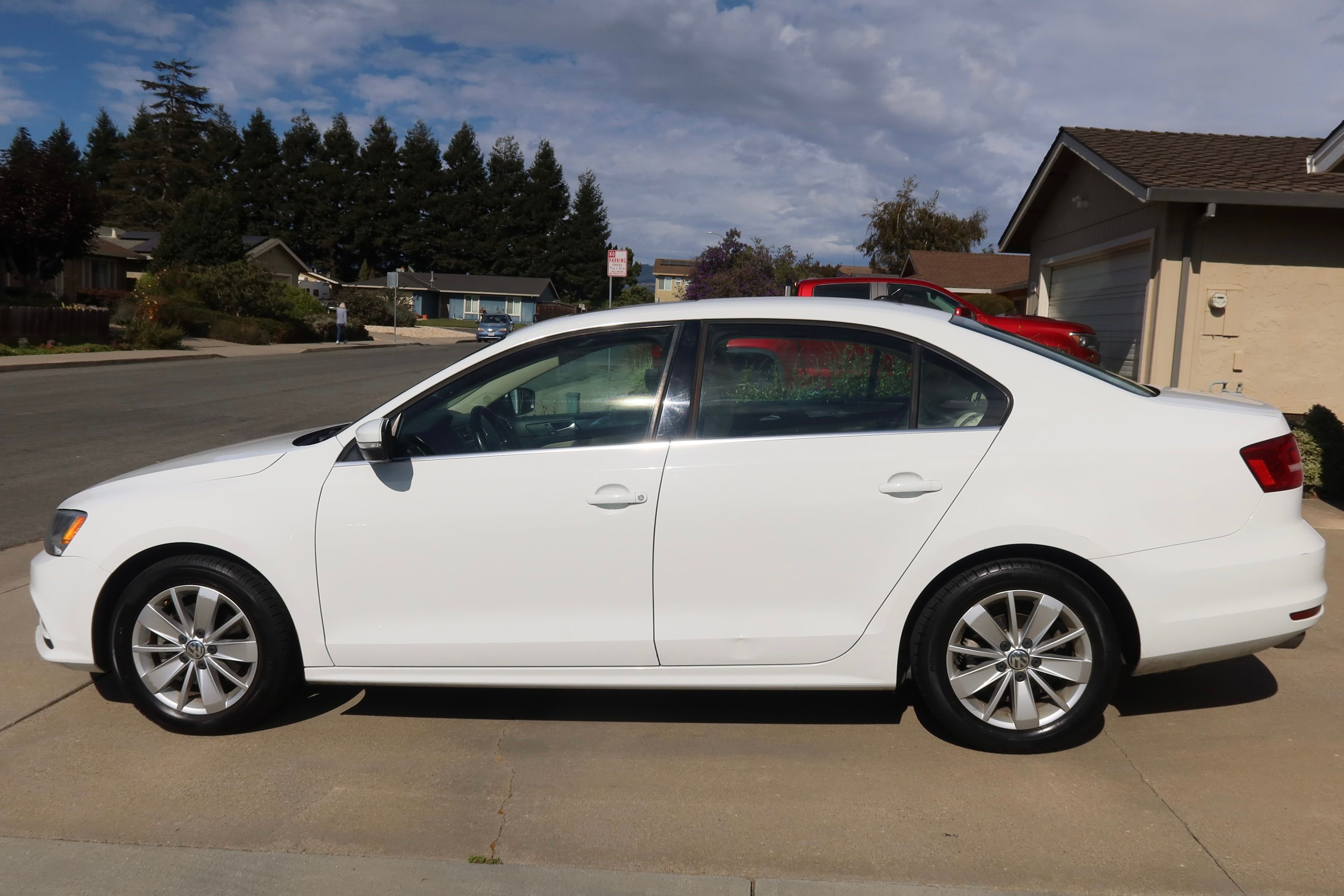 Used 2015 Volkswagen Jetta SE FWD image 10