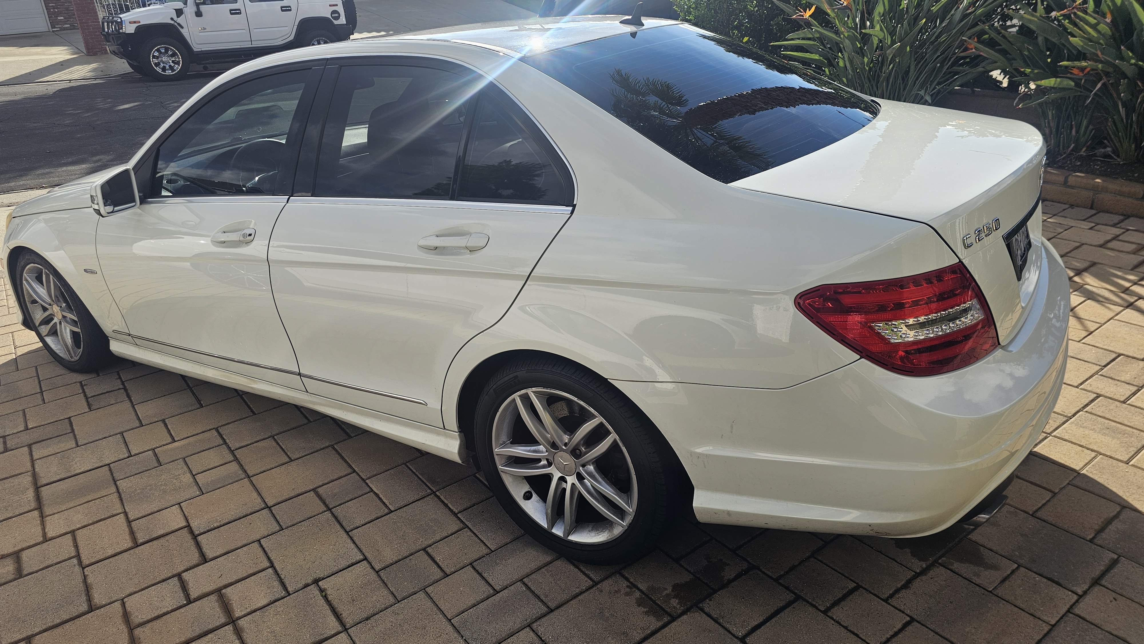 Used 2012 Mercedes-Benz C 250 Sedan image 2