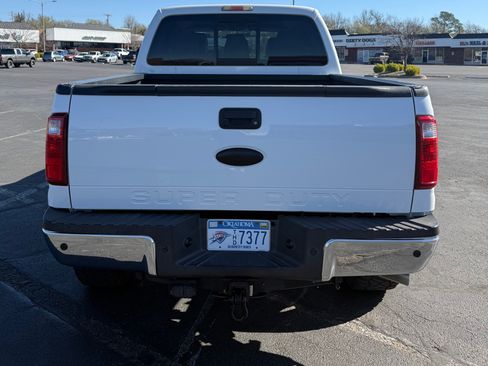 Used 2011 Ford F250 Lariat w/ Lariat Interior Pkg image 4