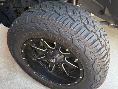 Used 2020 Jeep Wrangler Unlimited Sahara w/ LED Lighting Group image 8