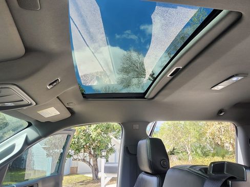 Used 2021 Chevrolet Silverado 1500 Custom image 9