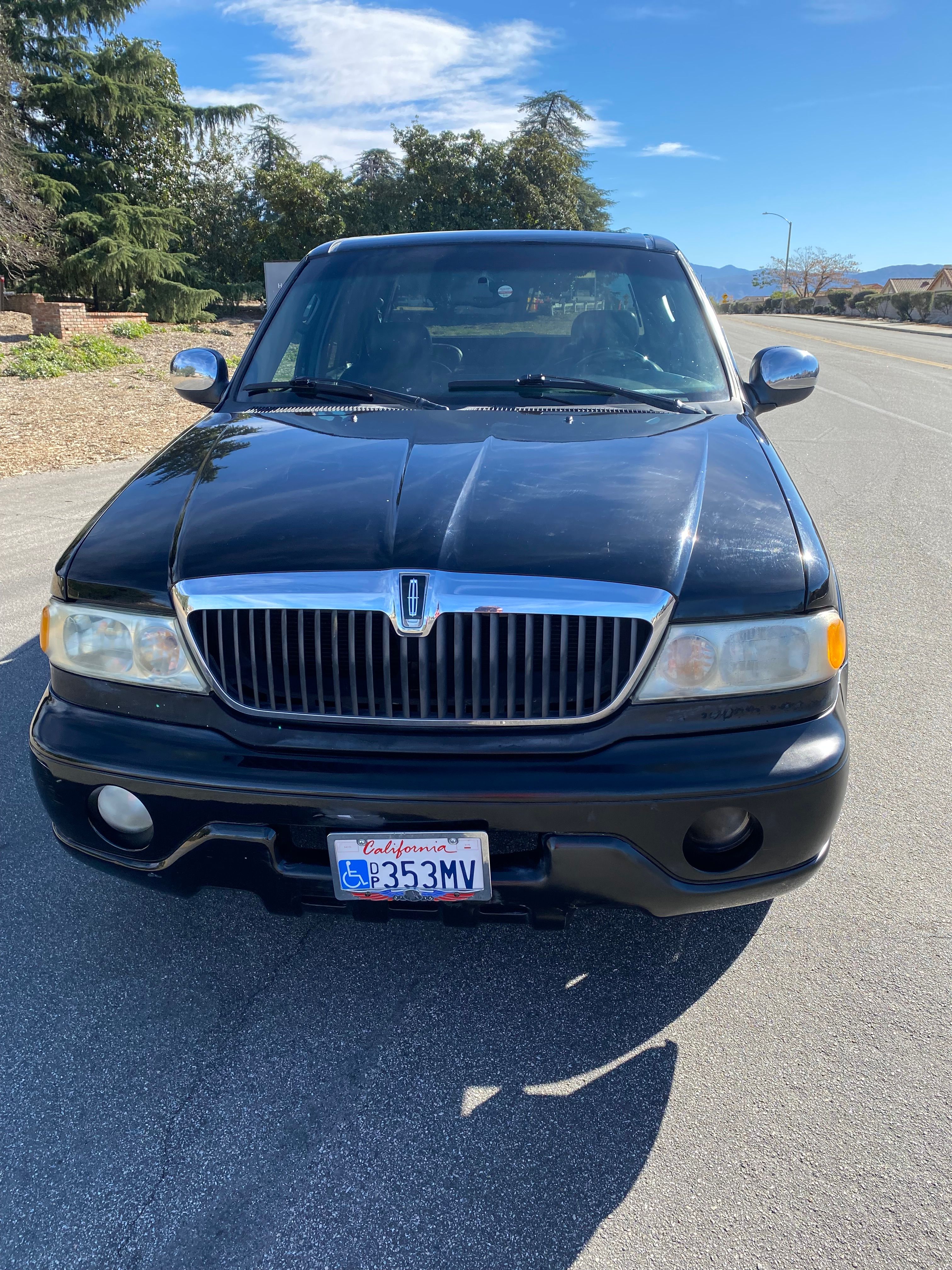 Used 2002 Lincoln Blackwood RWD image 8