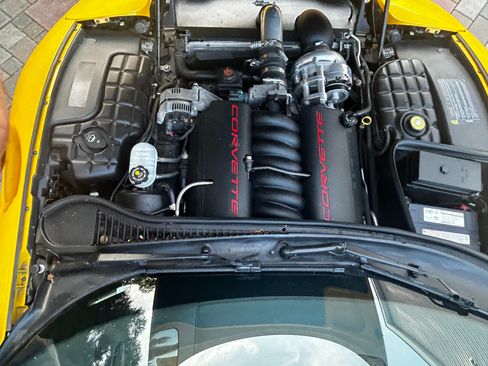 Used 2002 Chevrolet Corvette Convertible w/ Preferred Equipment Group2 RWD image 17
