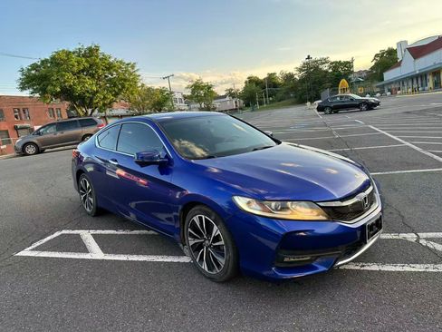 Used 2016 Honda Accord EX image 1