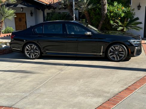 Used 2020 BMW M760i xDrive M760i xDrive Sedan 4D w/ Luxury Rear Seating Package image 6