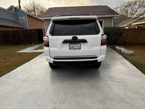 Used 2021 Toyota 4Runner TRD Off-Road Premium image 8