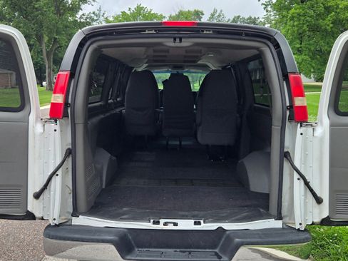 Used 2014 Chevrolet Express 3500 LT w/ LT Preferred Equipment Group RWD image 14