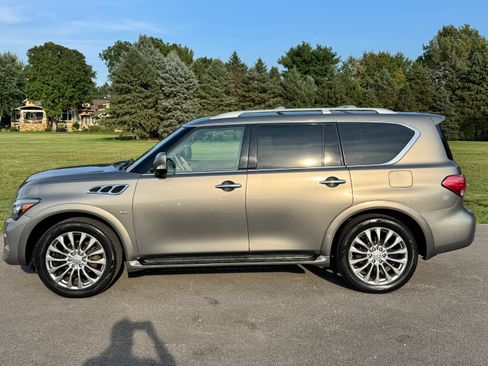 Used 2015 INFINITI QX80 4WD w/ 22" Wheel Package image 2