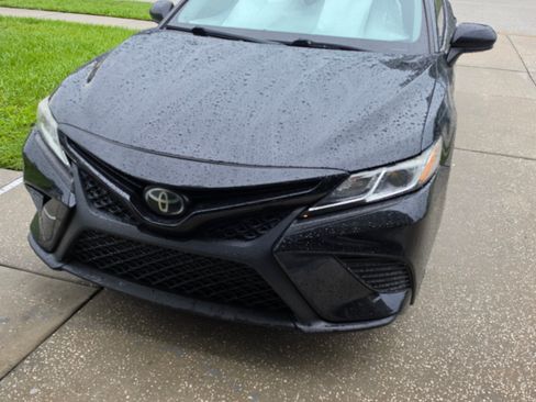 Used 2019 Toyota Camry SE FWD image 15