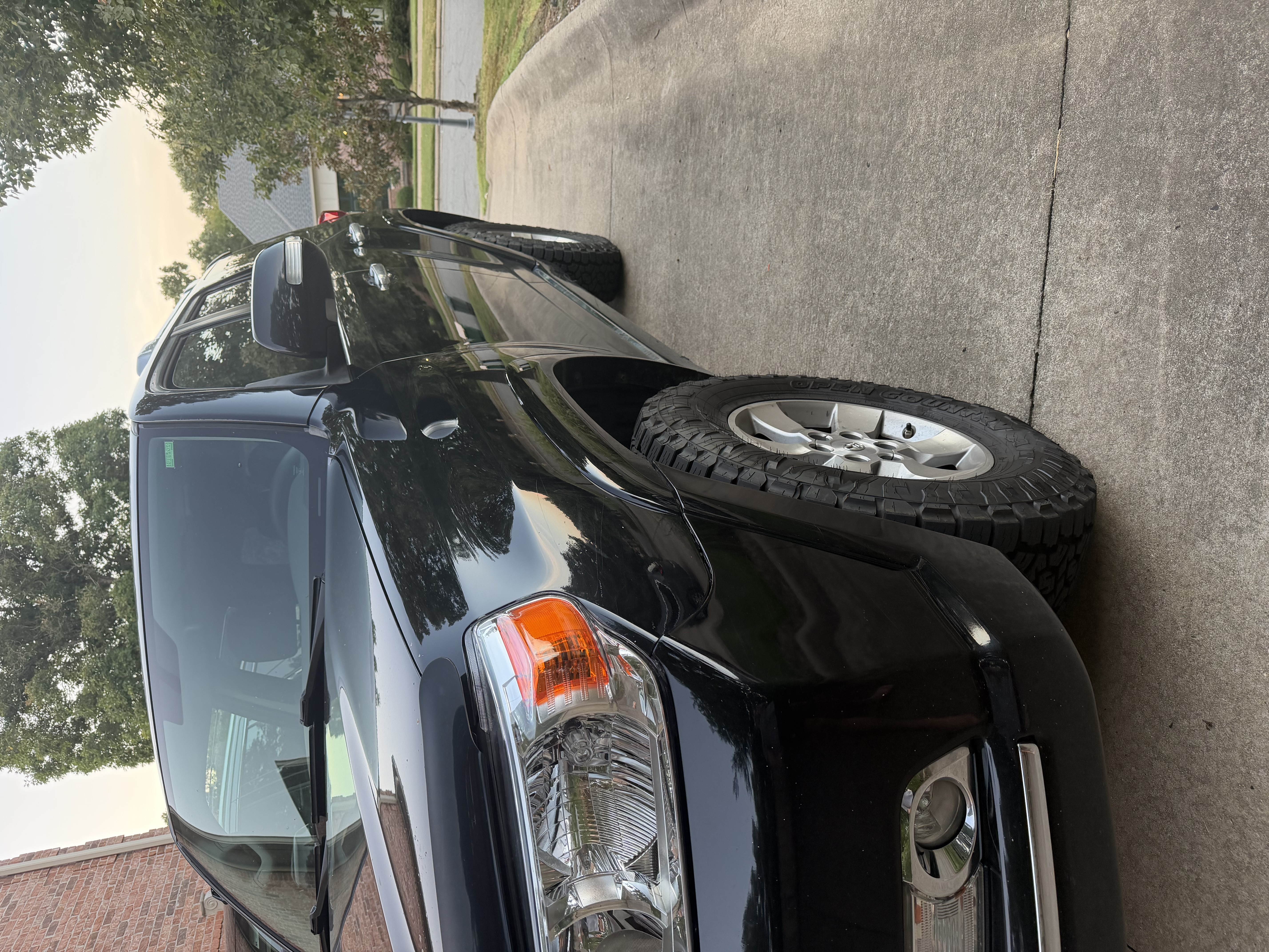 Used 2010 Toyota 4Runner SR5 w/ Convenience Pkg AWD/4WD image 9