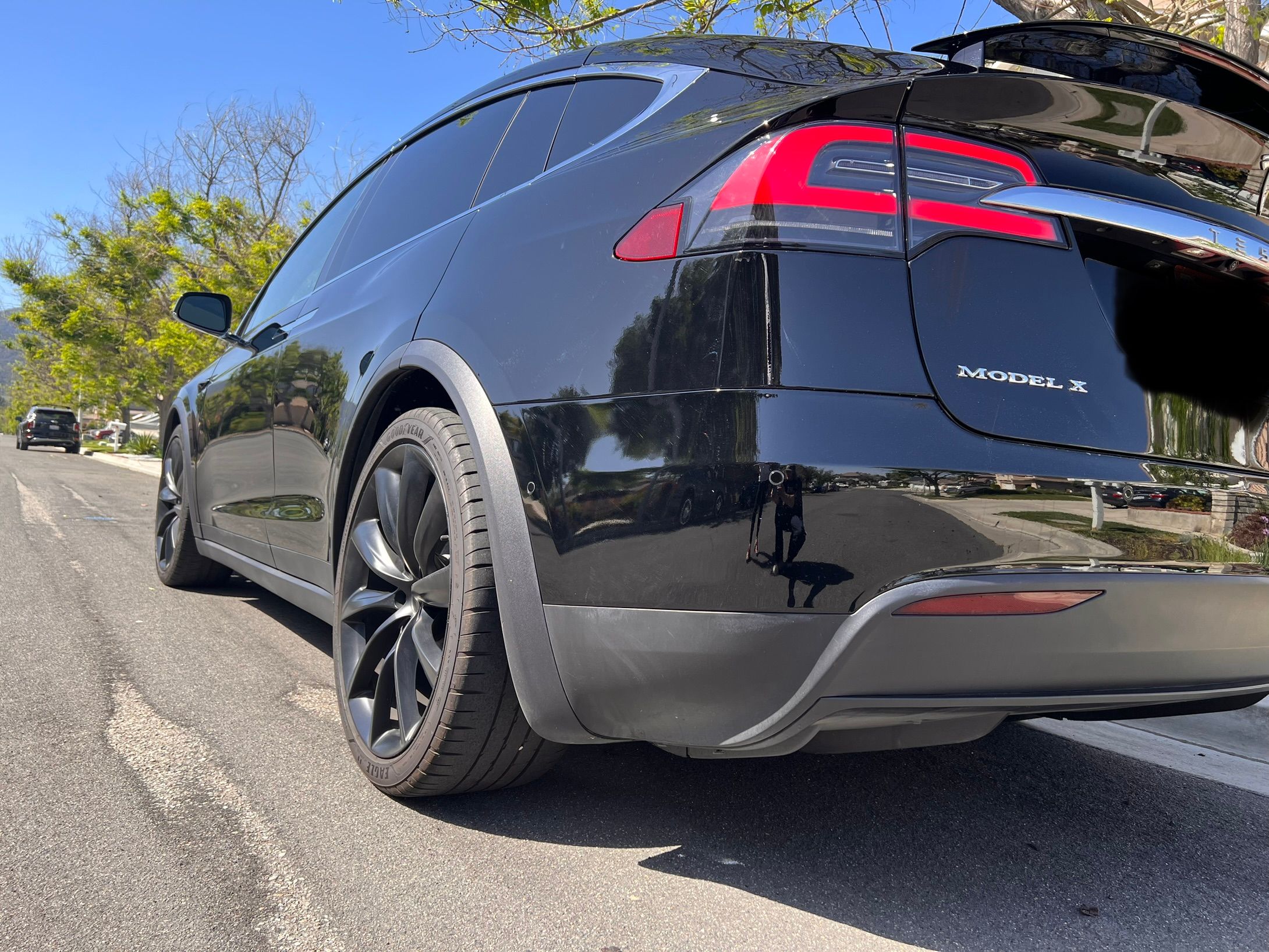 Used 2018 Tesla Model X 75D AWD/4WD image 9