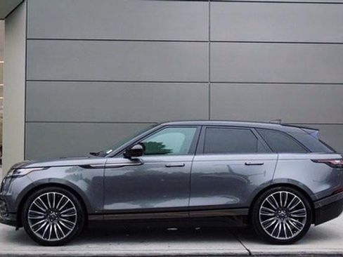 Used 2018 Land Rover Range Rover Velar image 11